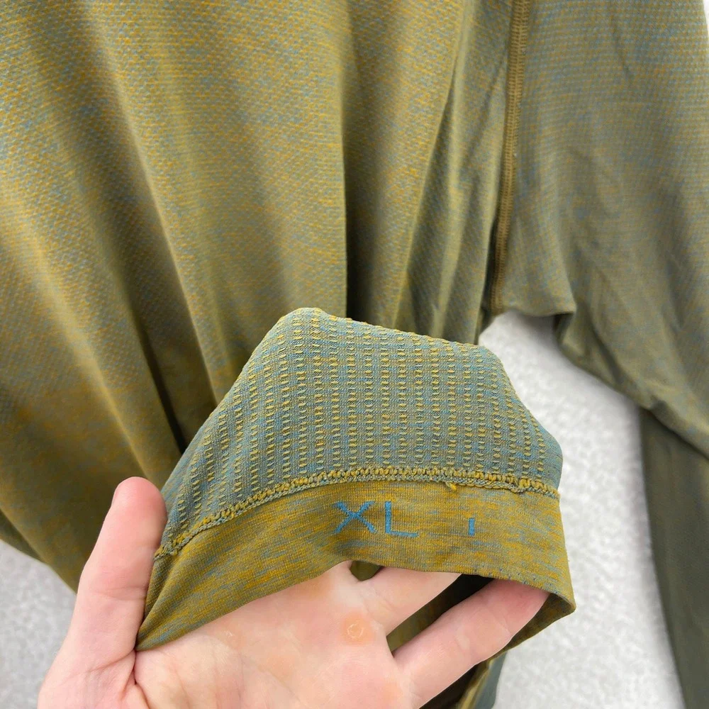 Lululemon Shirt Mens XL Green Metal Vent Tech Long Sleeve Gym Performance Sports